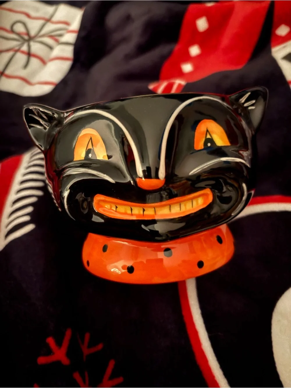 Creepy cat dish